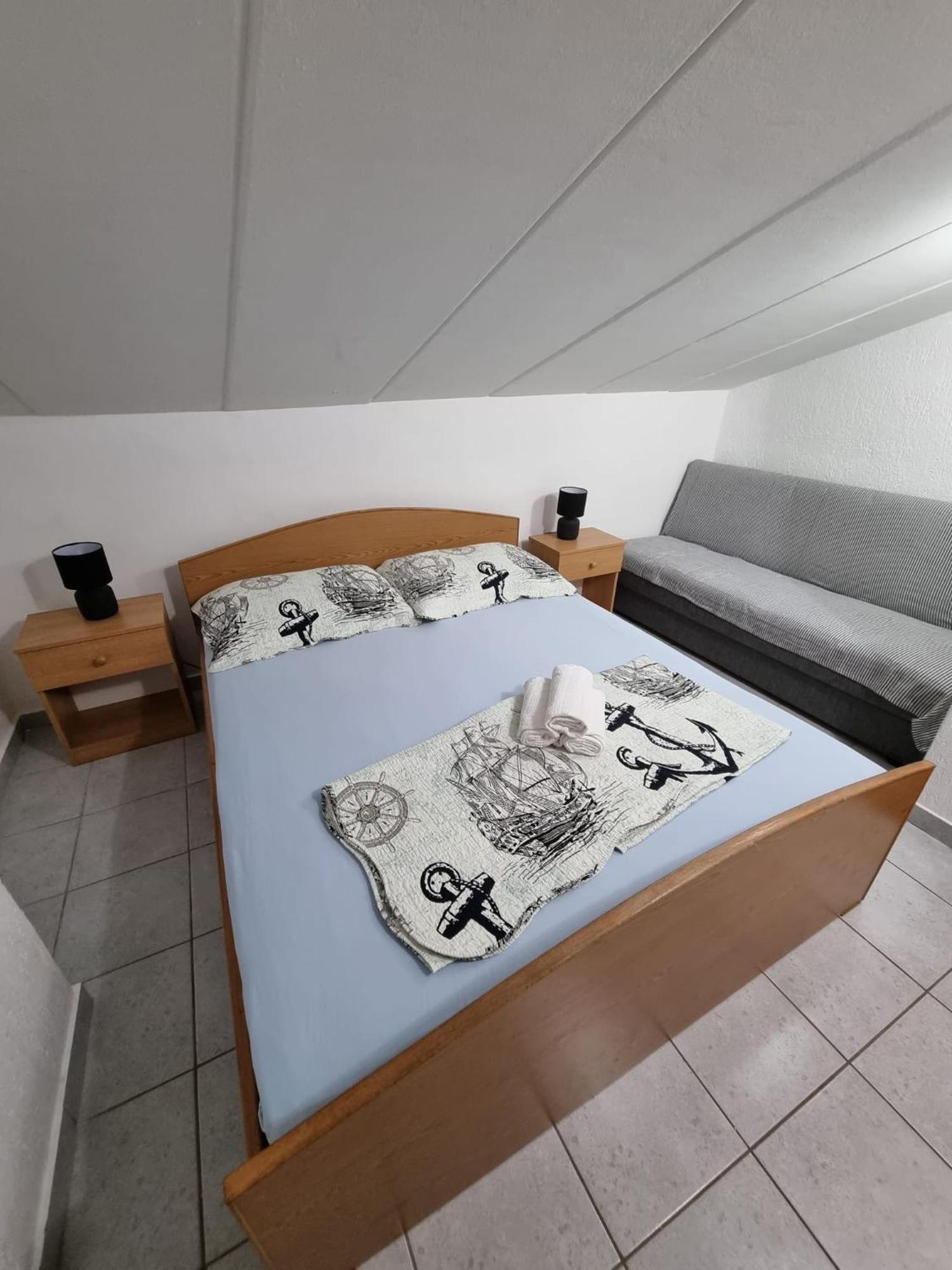Apartment Tinateo, Gajac Новаля Екстер'єр фото